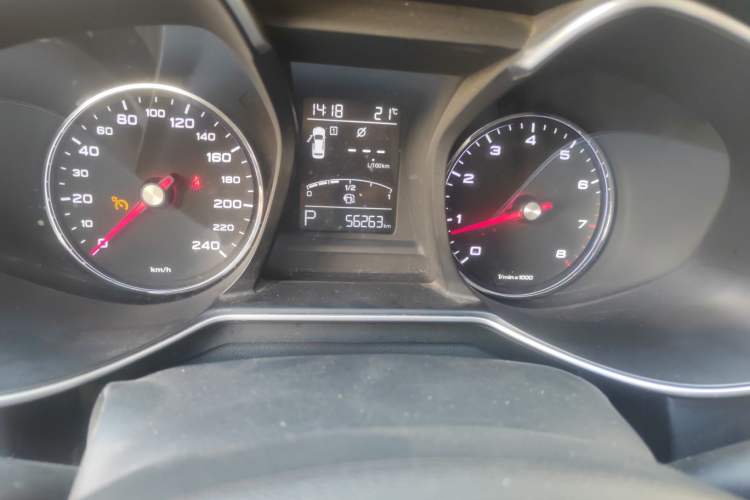 Used MG 6 2017 20T Automatic Luxury Smart Connect Version China V Standard Odometer Close Up