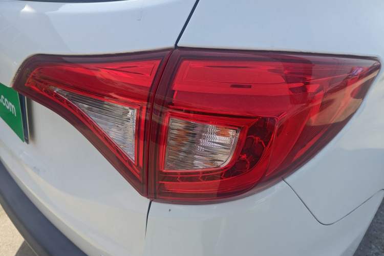 Used BYD Song 2018 1.5TID Automatic Smart Connect Prestige Model Right Rear Taillight