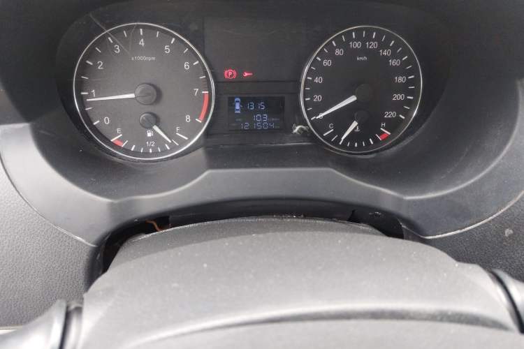 Used JAC Refine M3 2016 IKEA Edition 1.6L Luxury Model Odometer Close Up