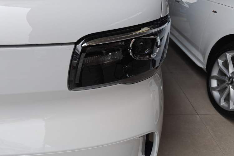 Used Wuling Zhiguang New Energy 2025 Comfort Model