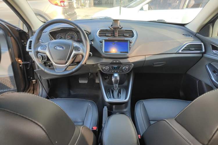 Used Ford Escort 2015 1.5L Automatic Fashion Model
