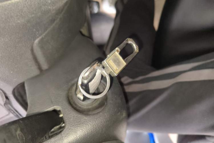 Used Volkswagen Polo 2011 1.4L Manual ZhiLe Edition Vehicle Key