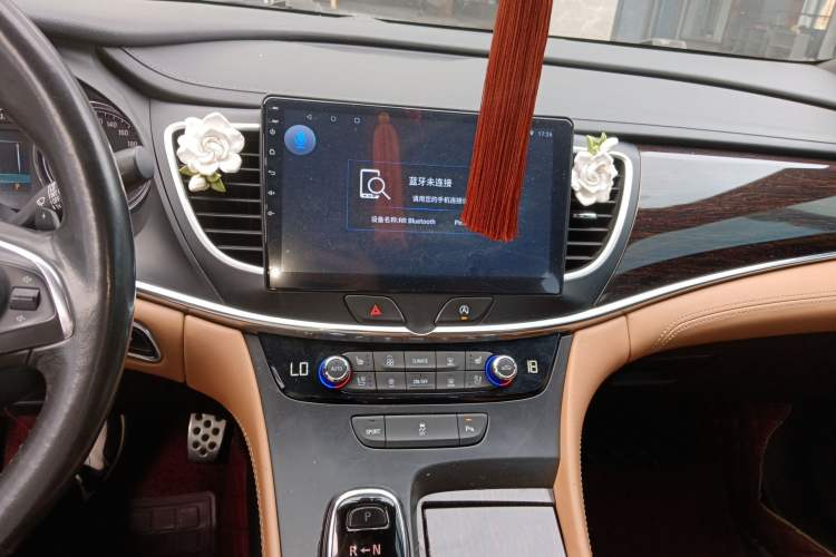 Used Buick LaCrosse 2016 20T Elite Edition Audio And AC Panel