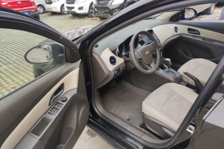Used Chevrolet Cruze 2015 1.5L Classic SE AT