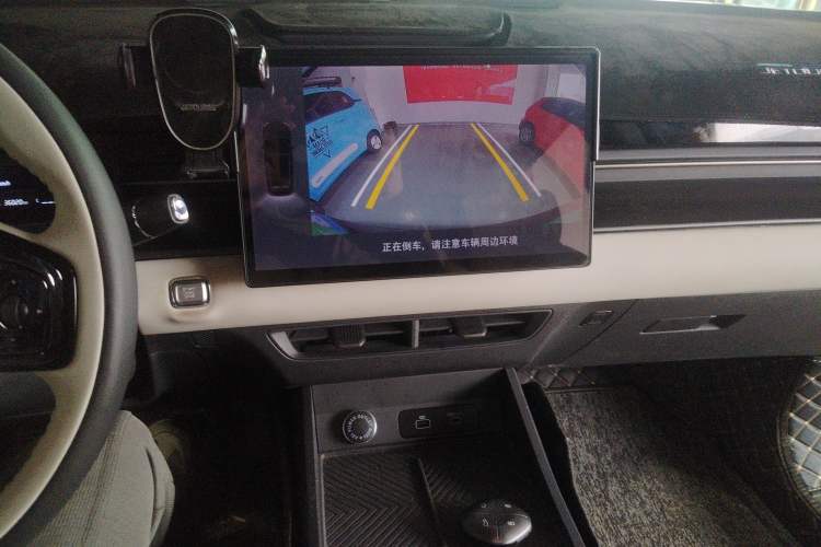 Used JETOUR Dashing 2023 1.5T DCT Starlight Shine Pro Edition Audio And AC Panel