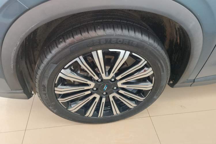 Used CHANGAN OSHAN X5 2023 Enjoy Edition 1.5T DCT Luxury Model Exterior 4