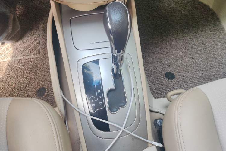 Used Buick Excelle 2013 1.5L Automatic Classic Model Gear Lever