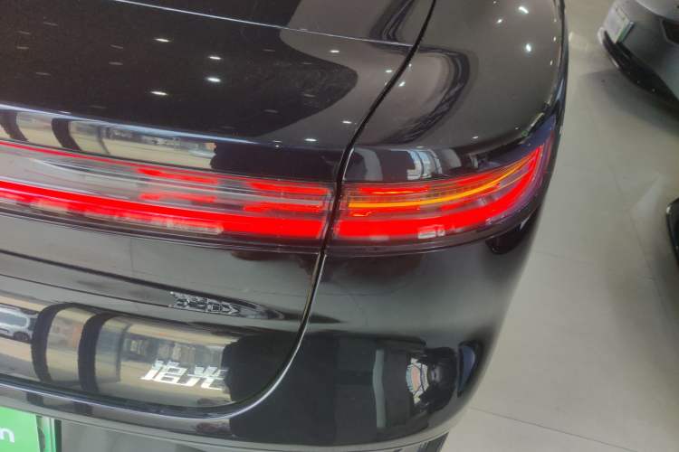 Used VOYAH PASSION 2024 PHEV Four-Wheel Drive Ultra-Long Range Flagship Model
