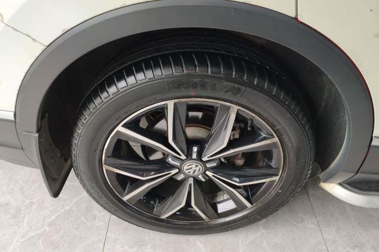 Used Volkswagen Tiguan L 2017 380TSI Automatic All-Wheel Drive Supreme Flagship Edition