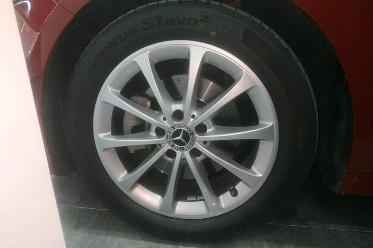 Used Mercedes-Benz A-Class 2021 A 200 L Sport Sedan Fashion Model
