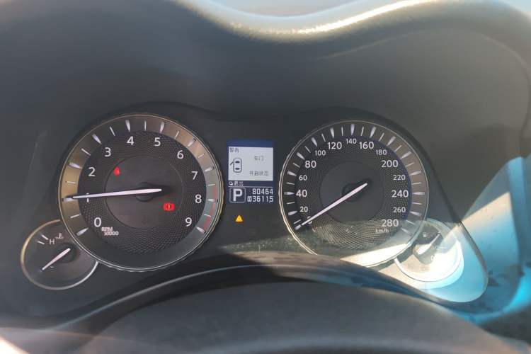 Used Infiniti Q70 2013 Q70L 2.5L Comfort Edition Instrument Cluster