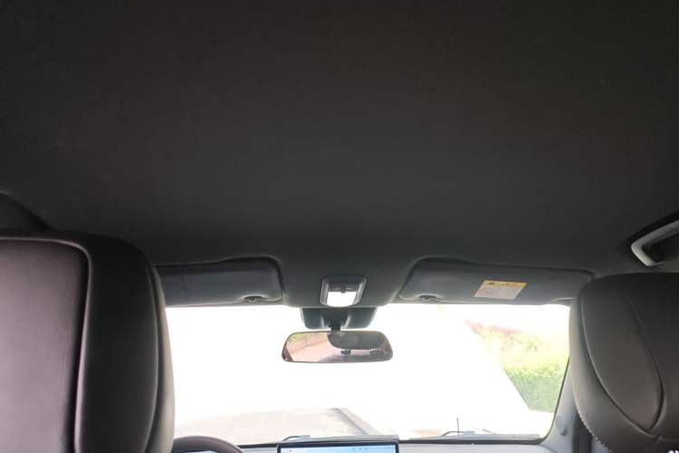 Used Baojun Spark EUV 2026 301km Flagship Edition Headliner