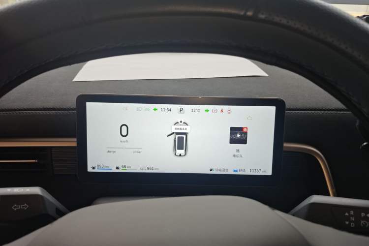 Used Dongfeng eπ eπ008 2024 210Max Range-Extended Version 6 Seats