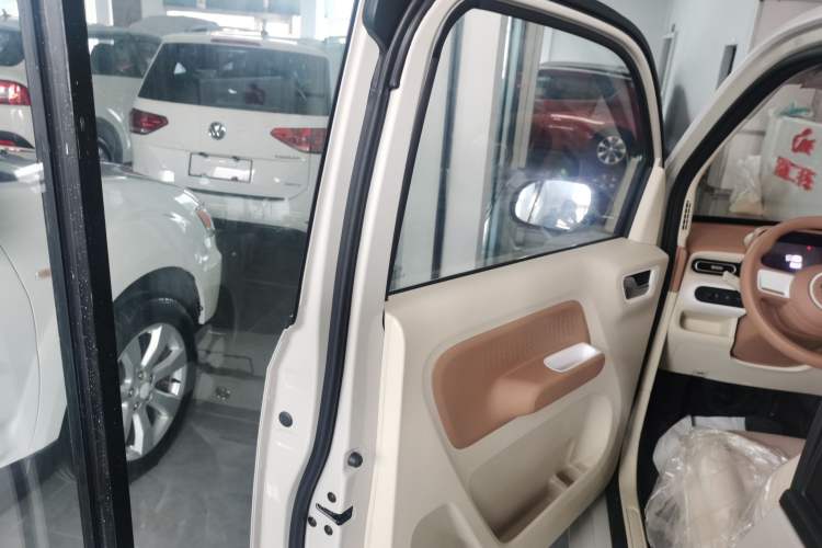 Used Wuling Hongguang MINIEV 2024 3rd Generation 215km Advanced Version