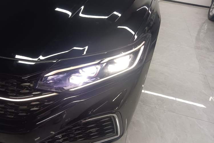 Used Volkswagen Passat 2023 Restyled 330TSI Starry Luxury Edition
