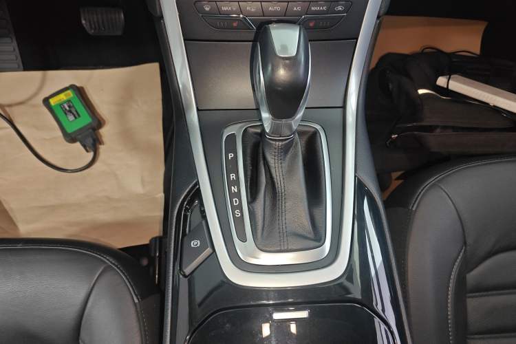 Used Ford Edge 2016 EcoBoost 245 Two-Wheel-Drive Titanium 7-Seater