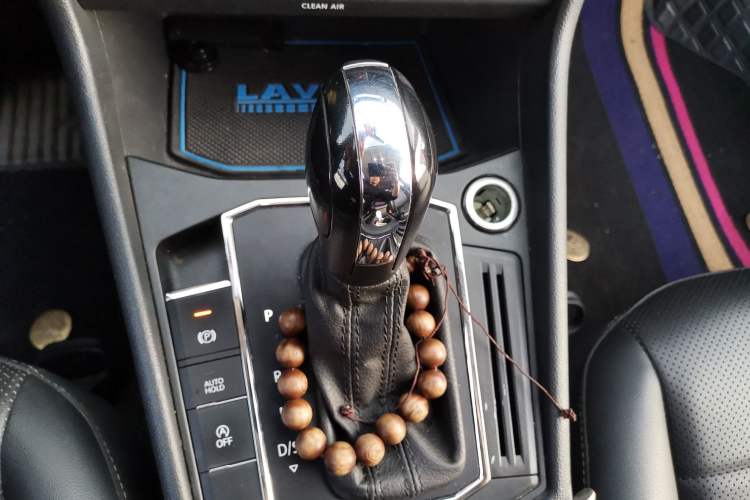 Used Volkswagen Lavida 2018 1.5L Automatic Comfort Edition China V Standard Gear Lever