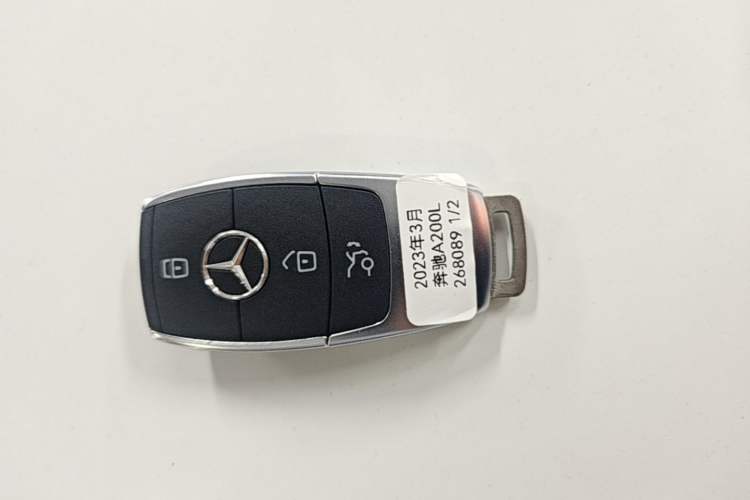 Used Mercedes-Benz A-Class 2022 Revised Version A 200 L Sport Sedan Fashionable Style
