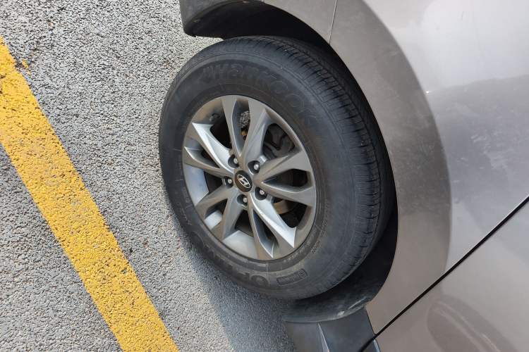 Used Hyundai ix35 2015 2.0L Automatic 2WD Comfort Edition China IV Standard