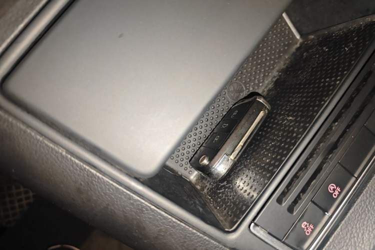 Used Volkswagen Tiguan 2016 280TSI Automatic Two-Wheel Drive Silk Road Comfort Edition
