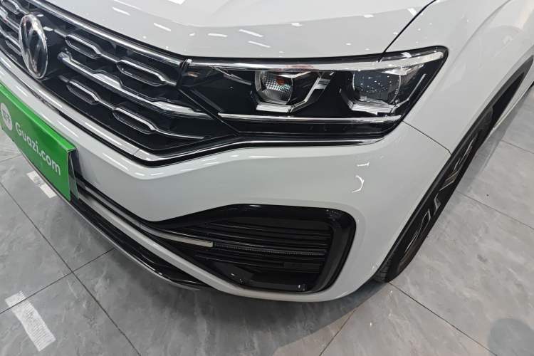 Used Volkswagen Tayron 2020 380TSI All-Wheel Drive R-Line Connected Version Left Front Headlight