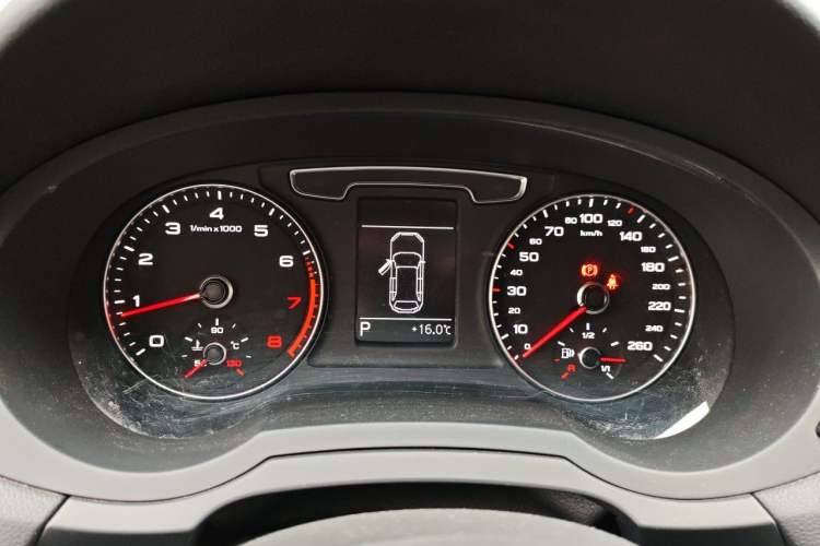 Used Audi Q3 2018 30th Anniversary Edition 30 TFSI Fashion Model Instrument Cluster