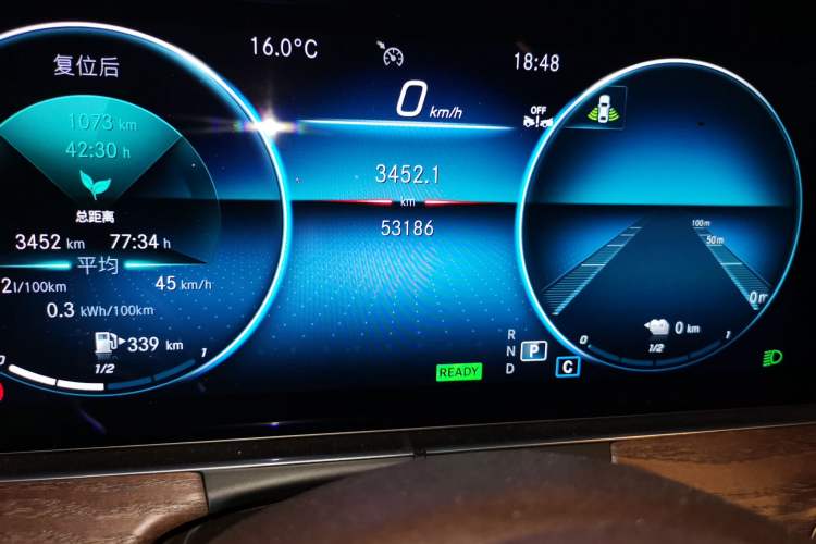 Used Mercedes-Benz E-Class New Energy 2022 Facelift E 350 e L Plug-in Hybrid Sedan Odometer Close Up