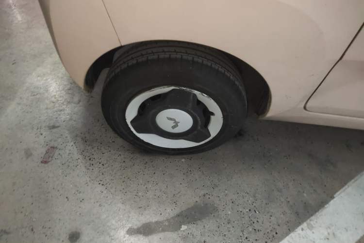 Used Wuling Hongguang MINIEV 2021 Macaron Fashion Edition Lithium-Ion Battery Exterior 5