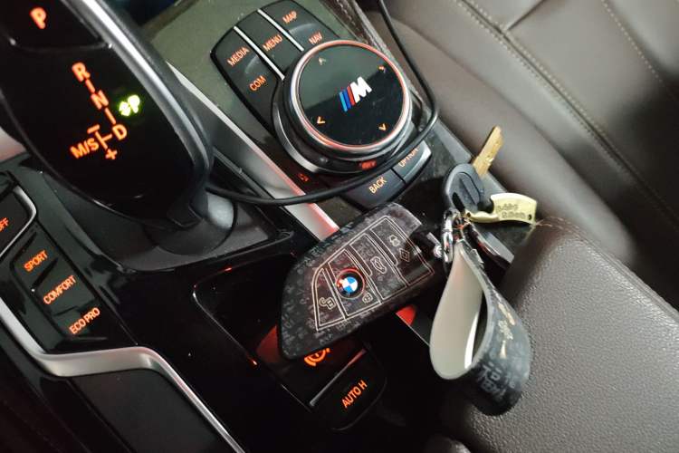 Used BMW 5 Series 2019 525Li M Sport Package Vehicle Key