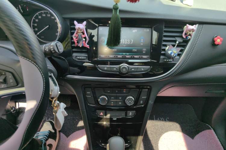 Used Buick Encore 2018 18T Automatic Two-Wheel Drive Urban Leading Model Audio And AC Panel