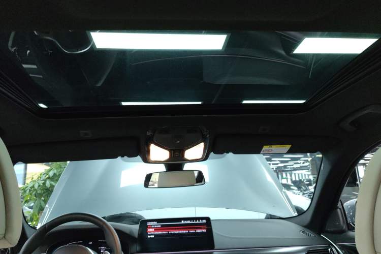 Used BMW 5 Series 2022 Second Facelift 540i Sport Line M Sport Package Headliner