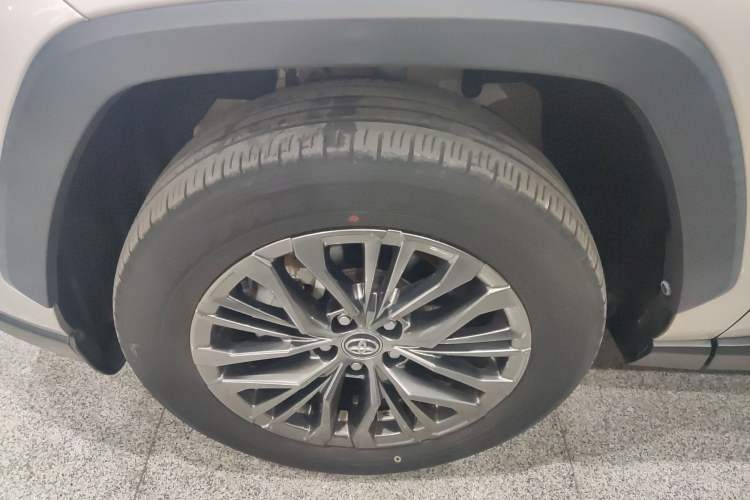 Used Toyota Wildlander 2023 Dual-Motor 2.5L E-CVT Four-Wheel Drive Prestige Edition