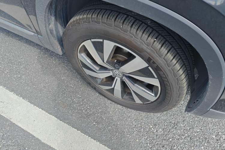 Used Volkswagen Tayron 2019 330TSI Two-Wheel Drive Luxury Model China VI Standard
