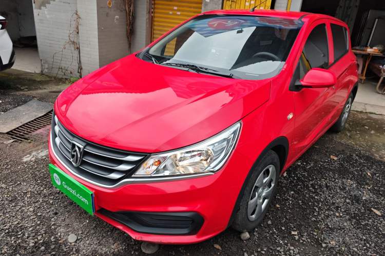 Used Baojun 310 2016 1.2L manual Comfort trim level