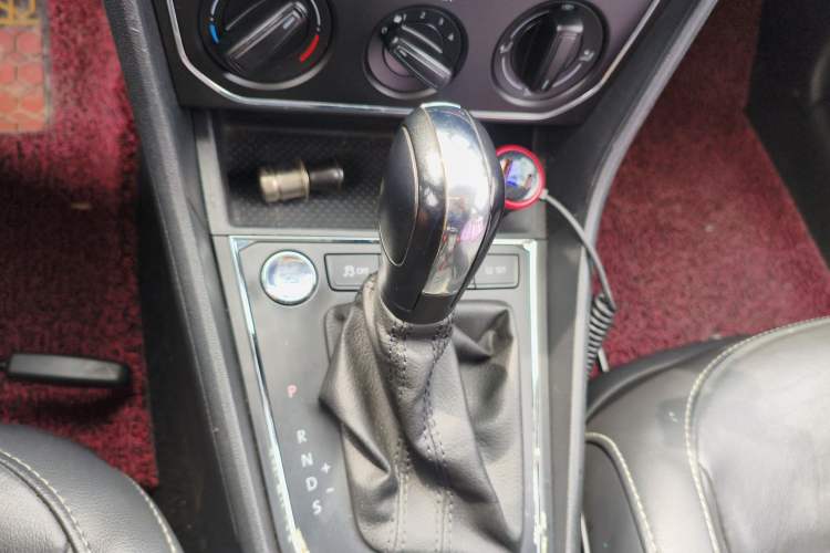 Used Volkswagen Lavida 2017 1.6L Automatic Comfort Edition