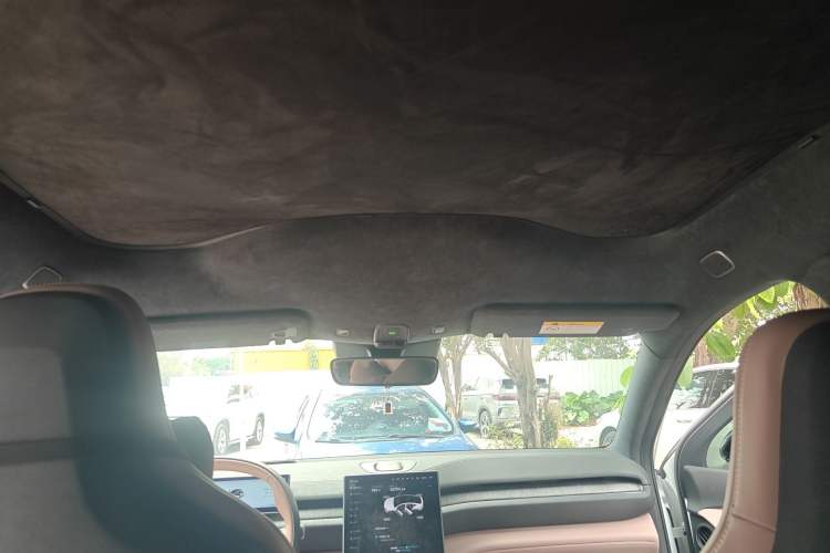 Used Nio EC6 2024 75 kWh