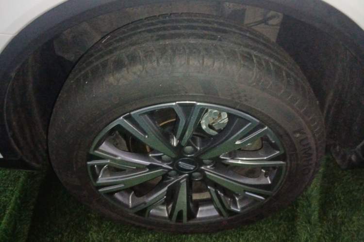 Used Geely Auto Jiajie 2025 1.5TD DCT Pengcheng Edition Right Rear Wheel Hub