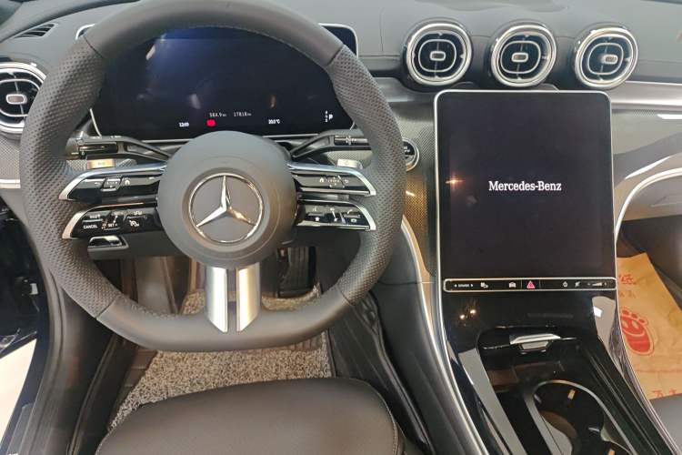 Used Mercedes-Benz C-Class 2024 Restyled C 260 L Sport Edition Gear Lever