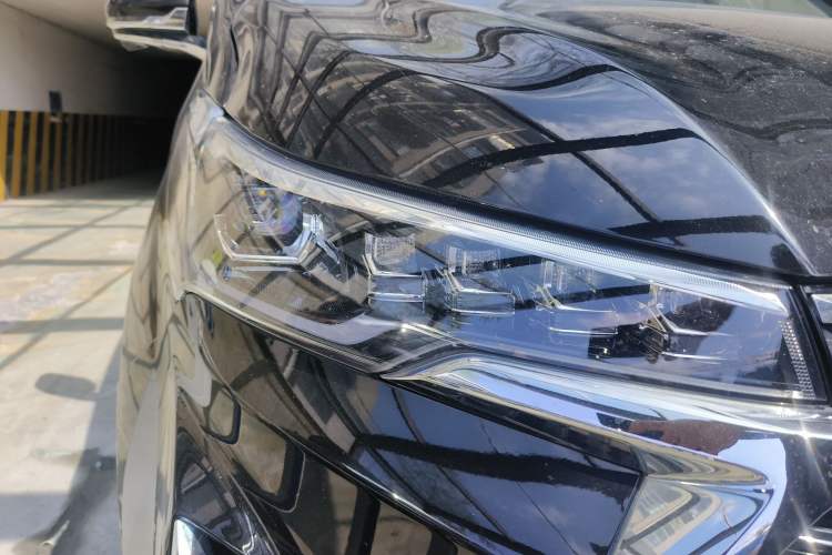 Used SAIC MAXUS G20 2021 Facelifted PLUS 2.0T Gasoline Automatic Luxury Edition