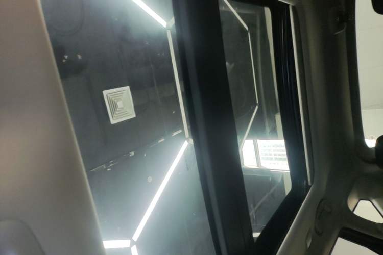 Used Nissan Murano 2021 2.5L XL Two-Wheel Drive Smart Connect Luxury Edition Headliner