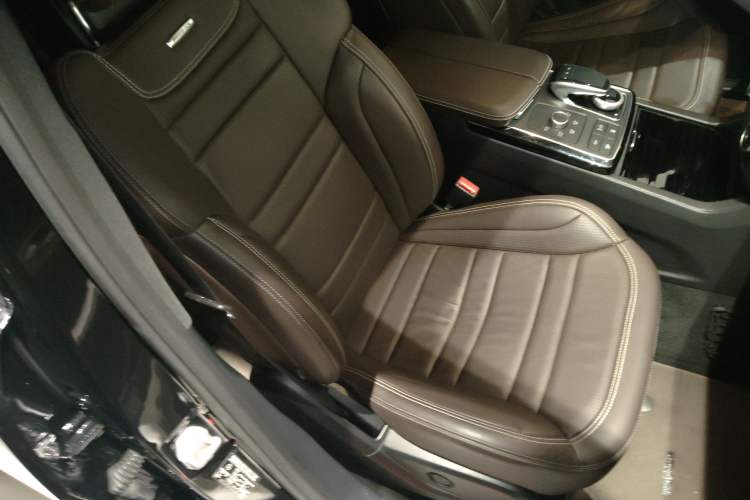 Used Mercedes-Benz GLE AMG 2015 AMG GLE 63 4MATIC
