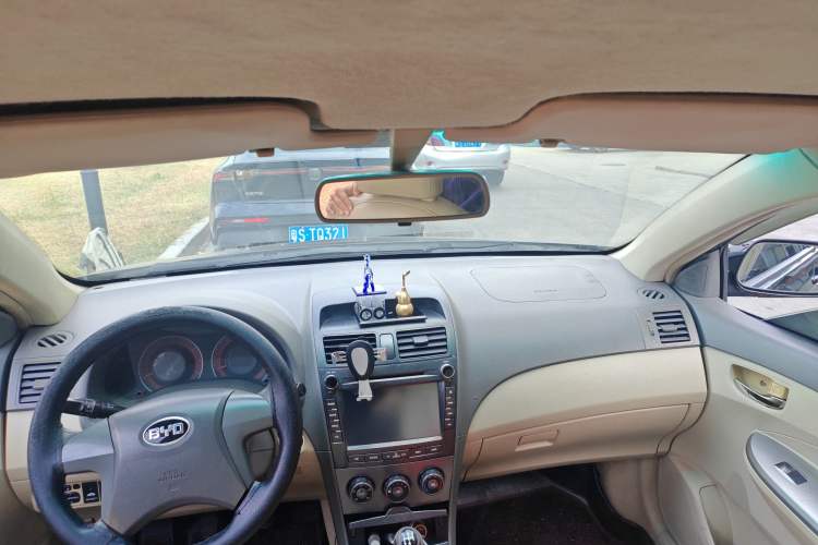 Used BYD L3 2011 New Fengchang Edition 1.5L Manual Comfort Model