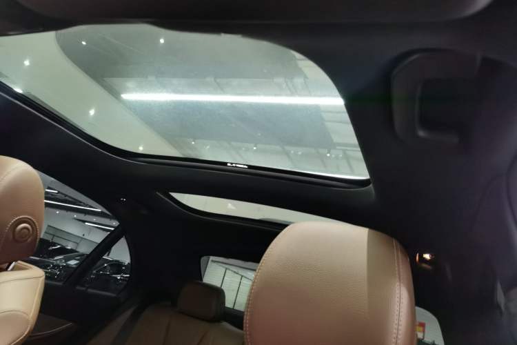 Used Mercedes-Benz E-Class (Import) 2019 E 260 Sport Edition
