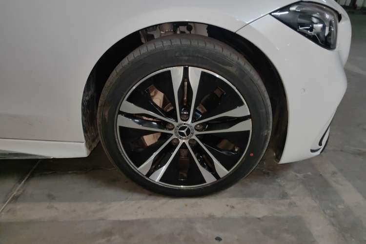 Used Mercedes-Benz C-Class New Energy 2023 C 350 eL Right Front Wheel Hub