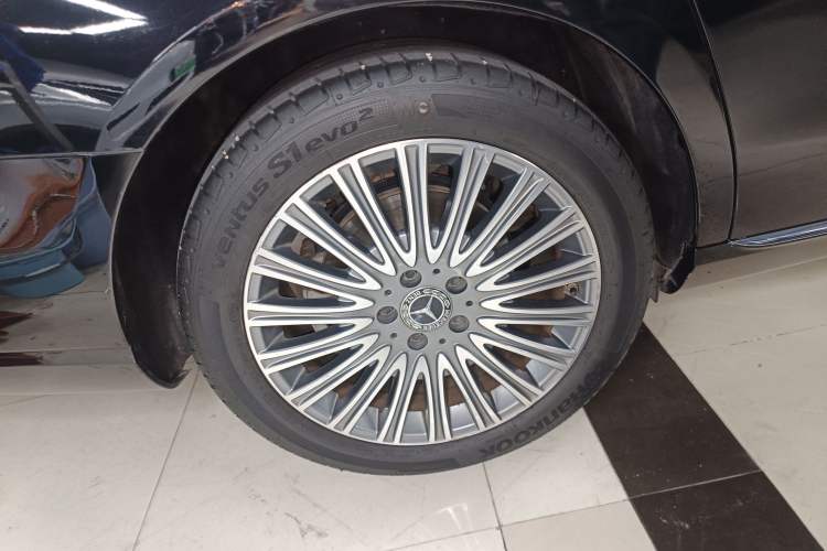 Used Mercedes-Benz E-Class 2021 E 300 L Stylish Model