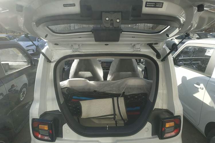 Used Geely Galaxy Panda 2025 210 km – Yuanqi Bear