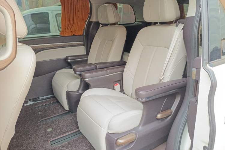 Used GAC Trumpchi M8 2021 Lingxiu Series 390T Deluxe Edition Interior 4