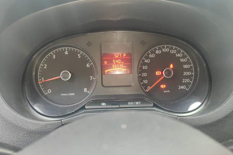 Used Volkswagen Polo 2011 1.6L Automatic ZhiShang Version
