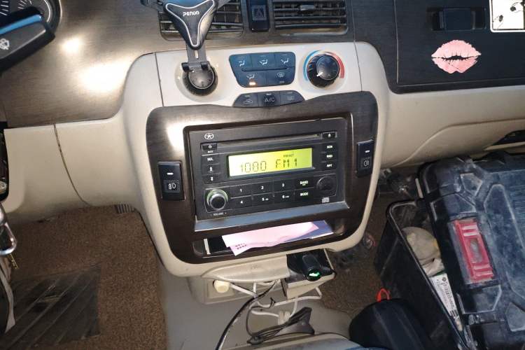 Used JAC Group Refine 2011 2.4L Colorful Journey Gasoline Standard Edition HFC4GA1-C