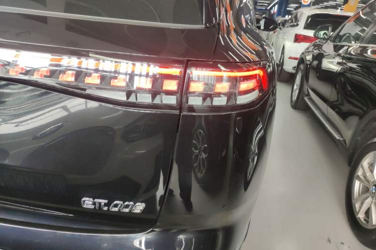 Used Dongfeng eπ eπ008 2024 210Max Range-Extended Version 6 Seats